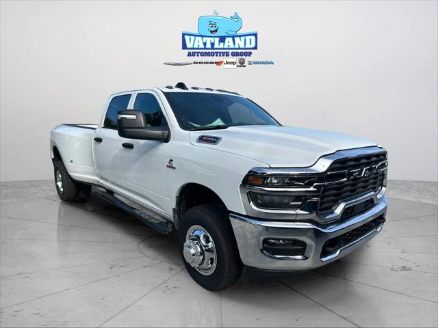 2026 Ram 3500 Tradesman Crew Cab 4x4 8 Box