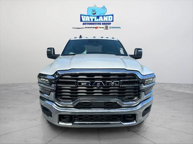 2026 Ram 3500 Tradesman Crew Cab 4x4 8 Box
