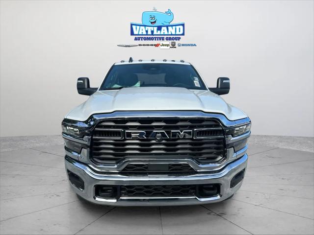 2026 Ram 3500 Tradesman Crew Cab 4x4 8 Box