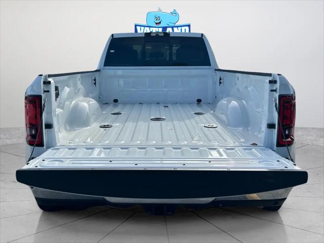 2026 Ram 3500 Tradesman Crew Cab 4x4 8 Box