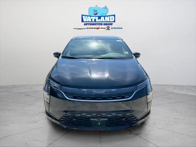 2027 Chrysler Pacifica Limited AWD