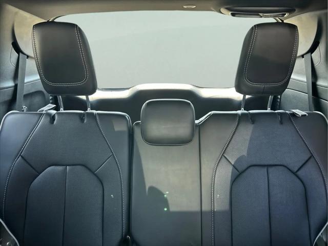 2027 Chrysler Pacifica Limited AWD