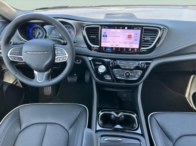2027 Chrysler Pacifica Limited AWD