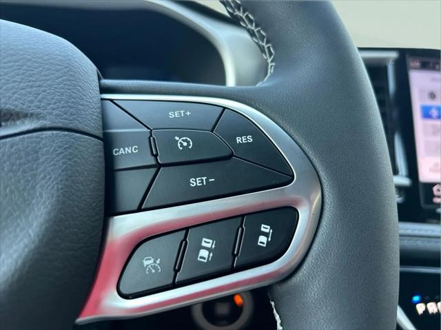 2027 Chrysler Pacifica Limited AWD