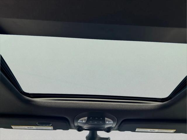 2027 Chrysler Pacifica Limited AWD