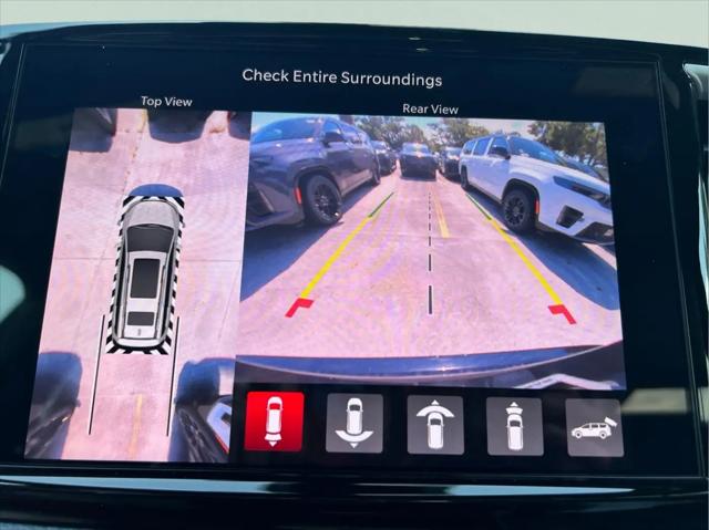 2027 Chrysler Pacifica Limited AWD