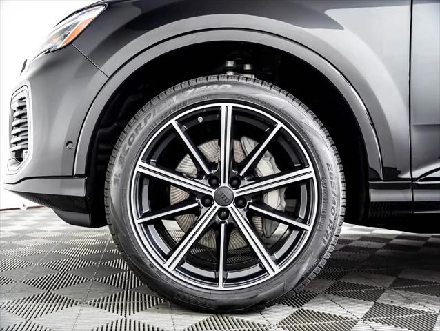 2026 Audi Q7 Premium Plus 45 TFSI quattro tiptronic