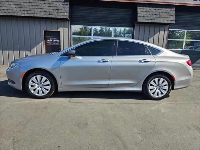 2016 Chrysler 200 LX