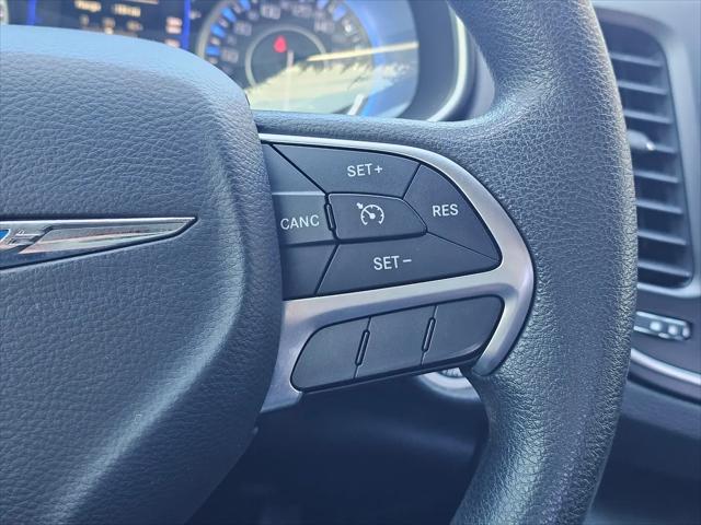 2016 Chrysler 200 LX