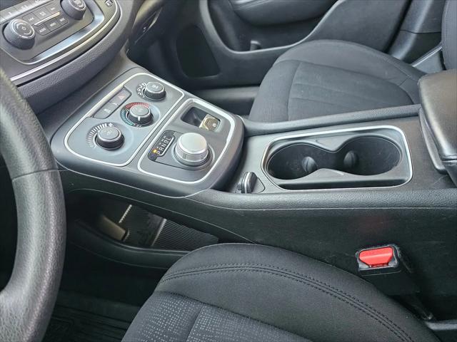 2016 Chrysler 200 LX