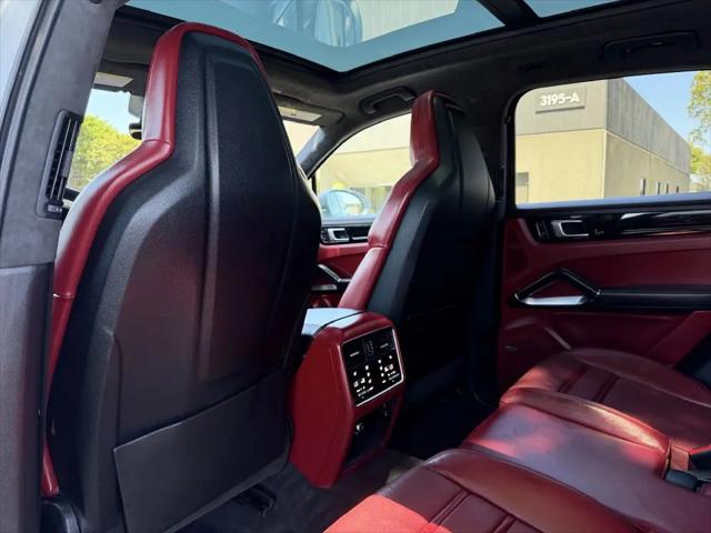 2021 Porsche Cayenne Turbo