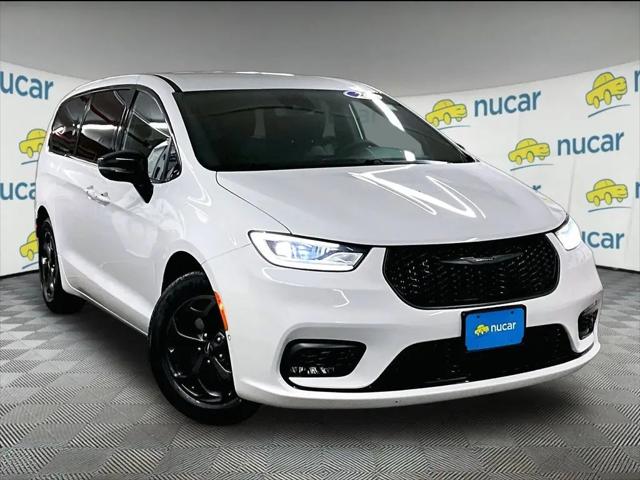 2024 Chrysler Pacifica Hybrid S Appearance Pkg for sale in Norwood, MA