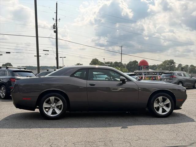 2022 Dodge Challenger SXT
