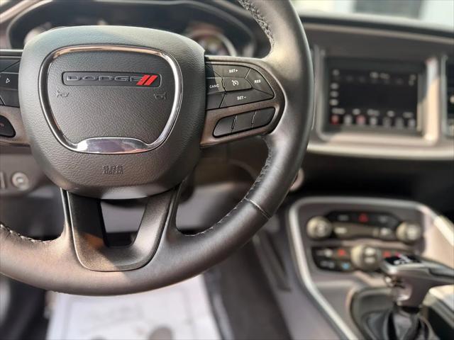 2022 Dodge Challenger SXT