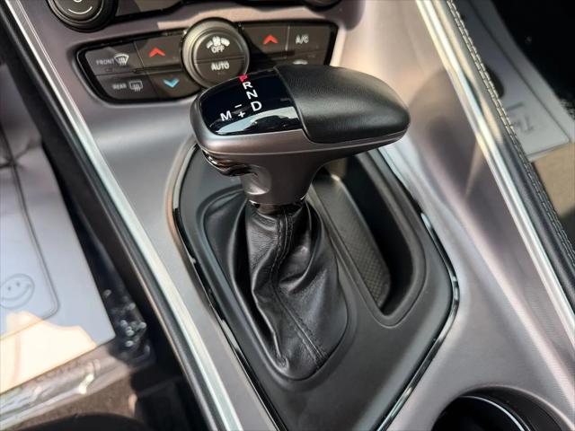 2022 Dodge Challenger SXT