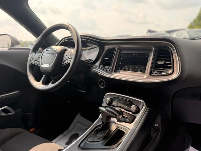 2022 Dodge Challenger SXT