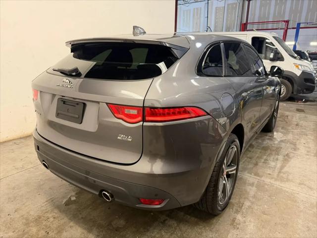 2017 Jaguar F-PACE 35t R-Sport