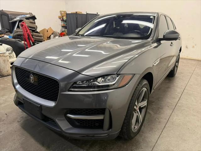 2017 Jaguar F-PACE 35t R-Sport