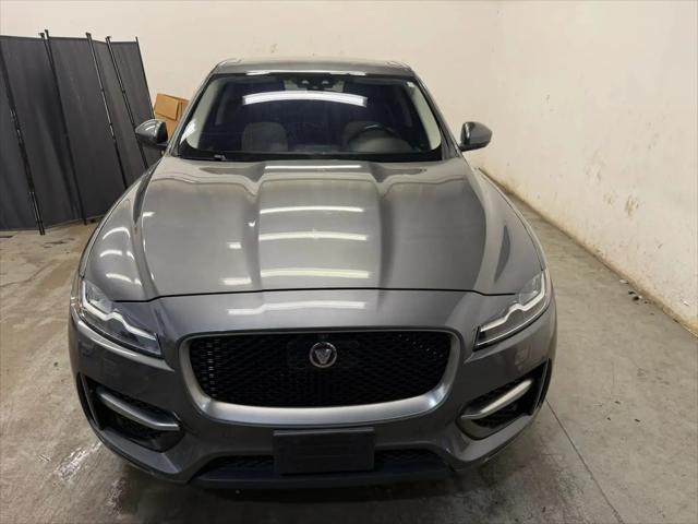 2017 Jaguar F-PACE 35t R-Sport