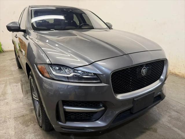 2017 Jaguar F-PACE 35t R-Sport