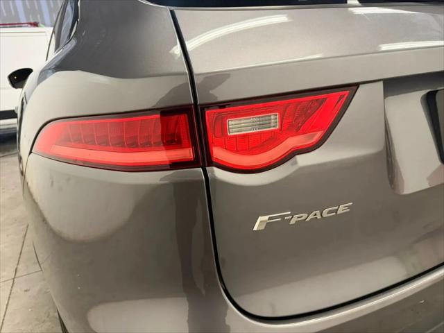2017 Jaguar F-PACE 35t R-Sport