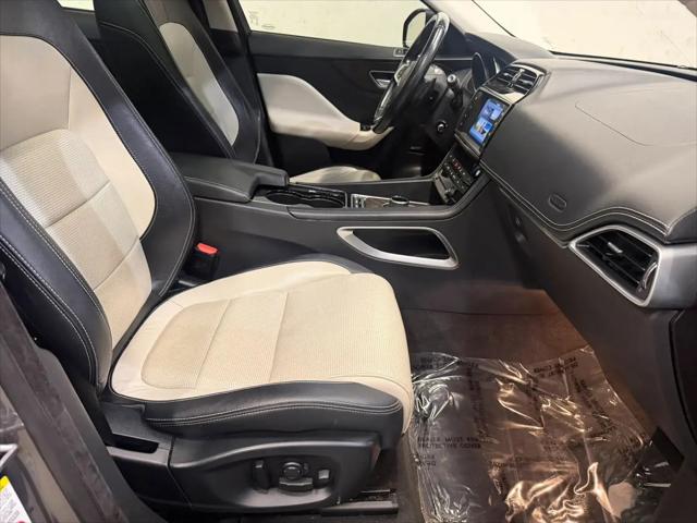 2017 Jaguar F-PACE 35t R-Sport