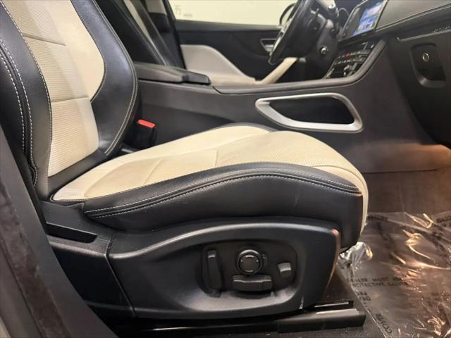 2017 Jaguar F-PACE 35t R-Sport