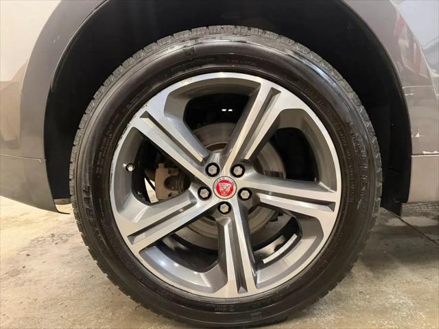 2017 Jaguar F-PACE 35t R-Sport