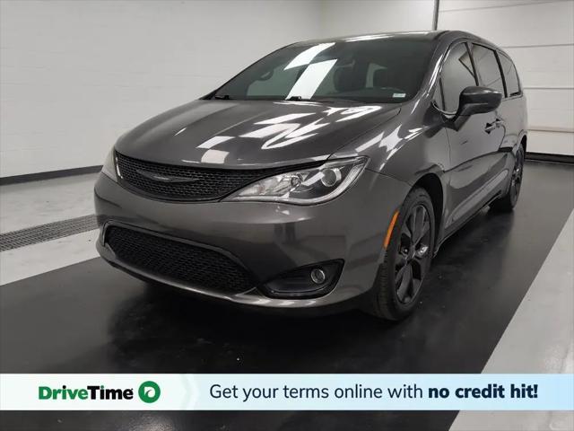2020 Chrysler Pacifica Touring for sale in St. Louis, MO