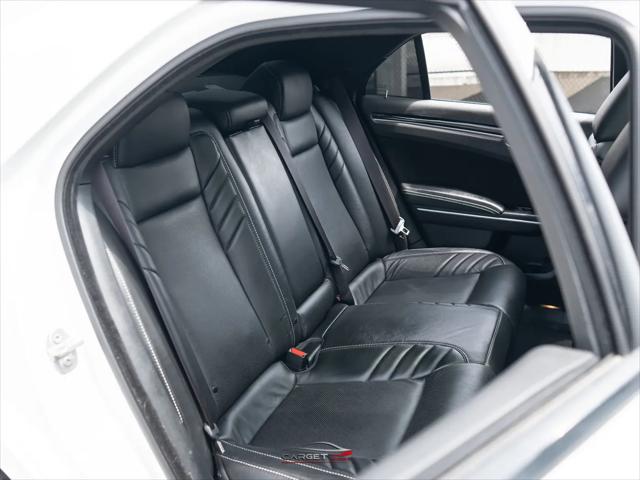 2023 Chrysler 300 300C