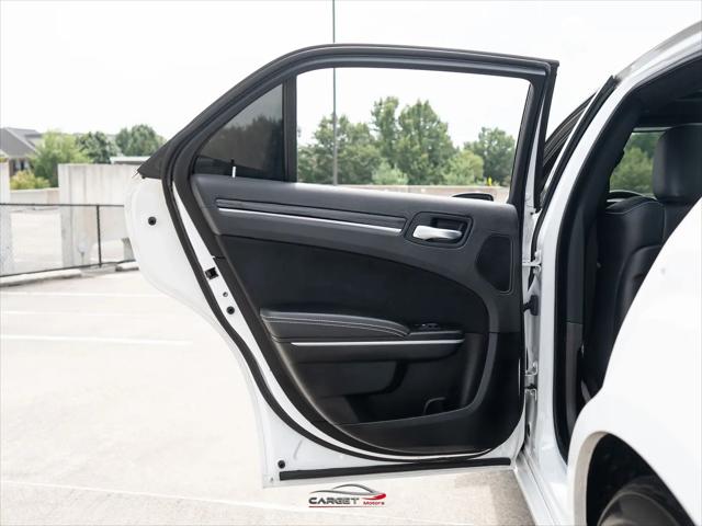 2023 Chrysler 300 300C