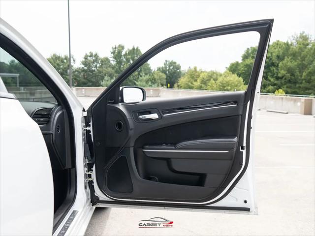 2023 Chrysler 300 300C