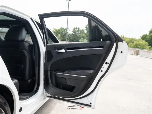 2023 Chrysler 300 300C