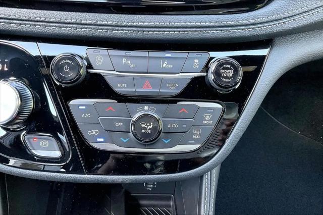 2027 Chrysler Pacifica Limited