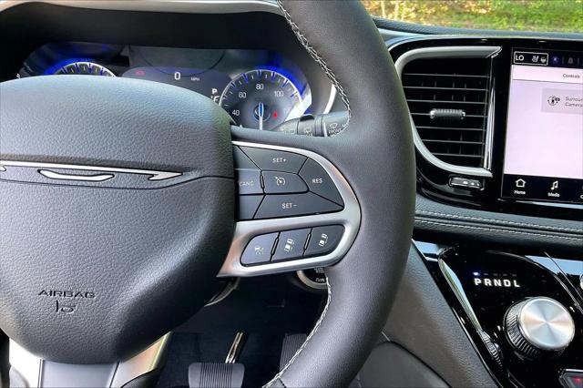 2027 Chrysler Pacifica Limited