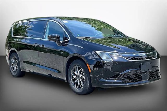 2027 Chrysler Pacifica Limited