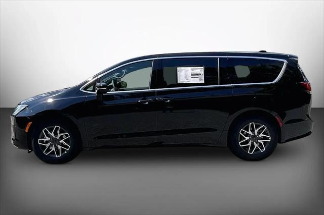 2027 Chrysler Pacifica Limited