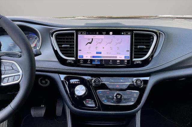 2027 Chrysler Pacifica Limited