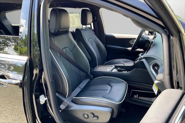 2027 Chrysler Pacifica Limited
