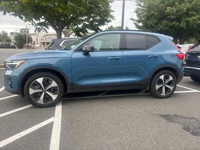 2025 Volvo XC40 B5 Plus Dark Theme for sale in Fairfax, VA
