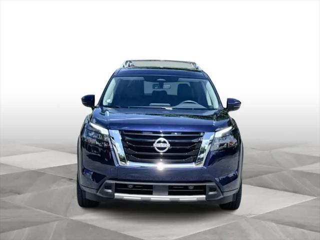 2025 Nissan Pathfinder SL 4WD