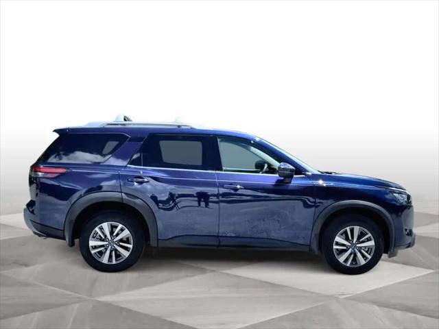 2025 Nissan Pathfinder SL 4WD