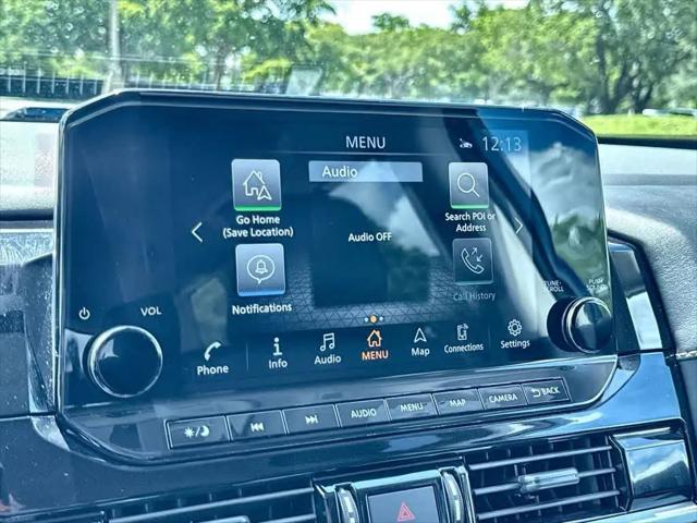 2025 Nissan Pathfinder SL 4WD