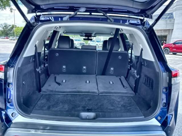2025 Nissan Pathfinder SL 4WD