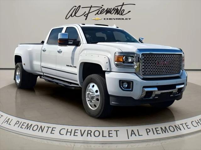2015 GMC Sierra 3500HD Denali for sale in East Dundee, IL