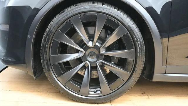 2022 Tesla Model X Plaid Tri Motor All-Wheel Drive