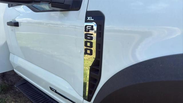 2025 Ford 600 XL