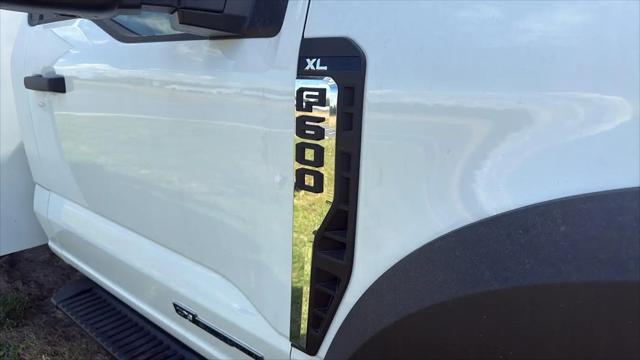 2025 Ford 600 XL