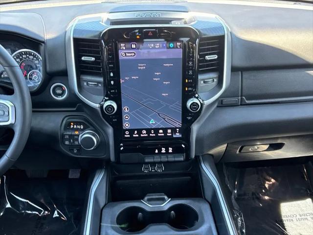 2025 Ram 1500 Big Horn Crew Cab 4x4 6'4" Box