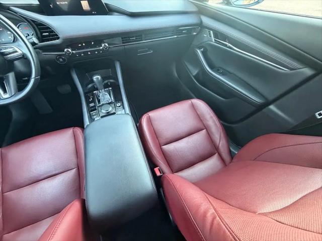 2023 Mazda Mazda3 2.5 S Carbon Edition
